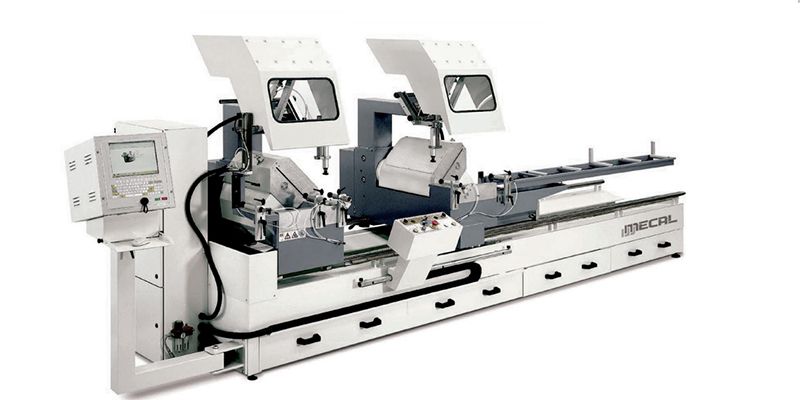 Machine de découpe CNC à double tête (pour la découpe de tous types d'angles)